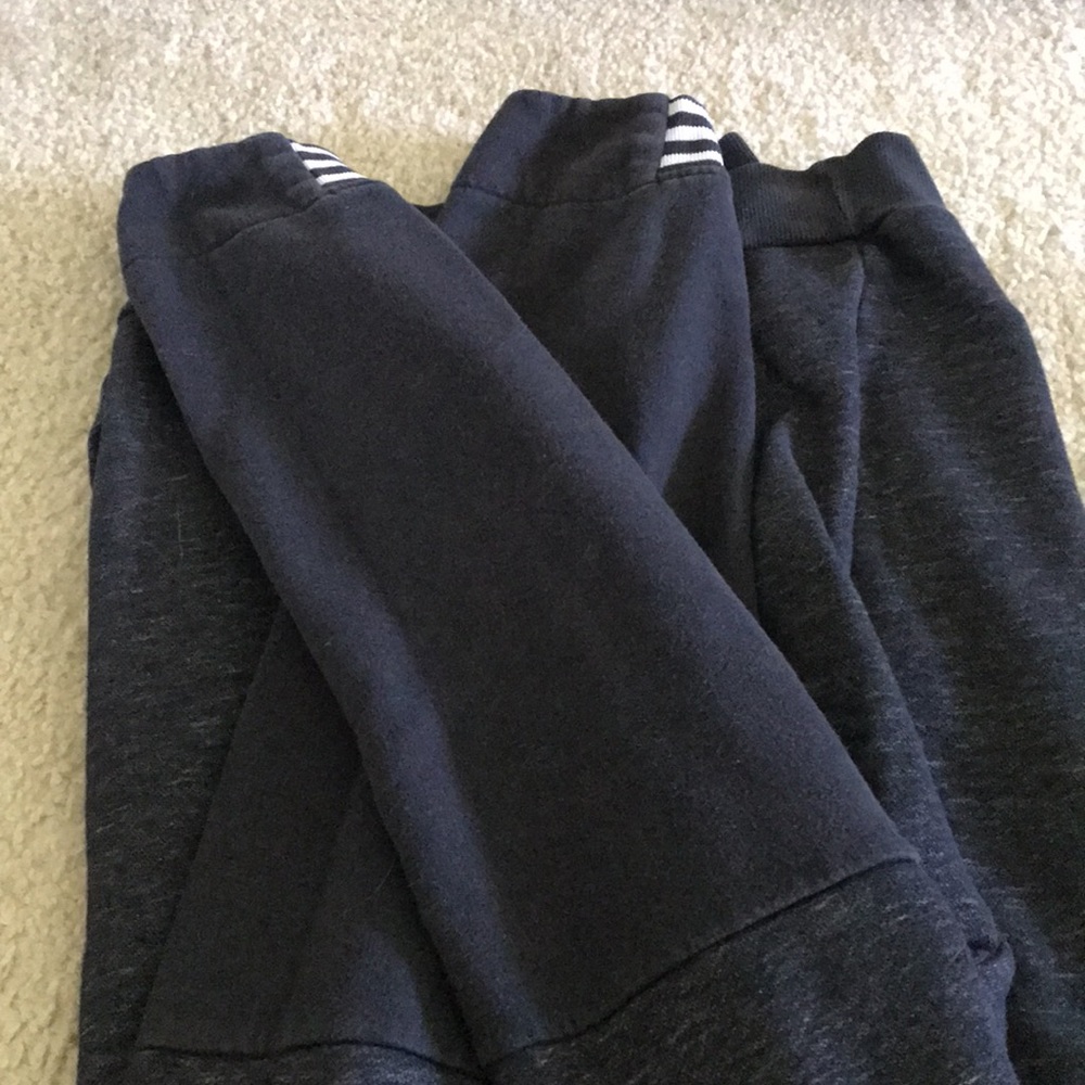Adidas pullover - Picture 3 of 5